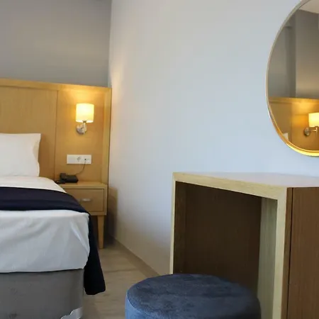 Liberi Taksim Hotel 3*