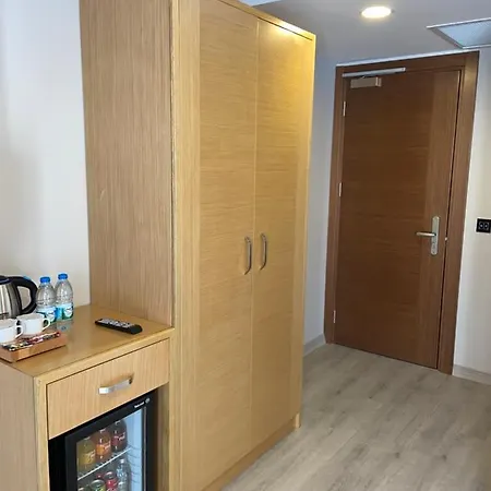 Hotel Liberi Taksim 3*