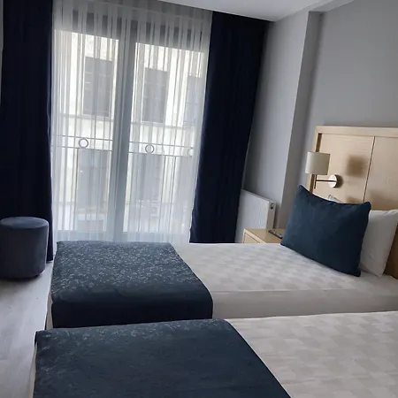 Liberi Taksim 3*
